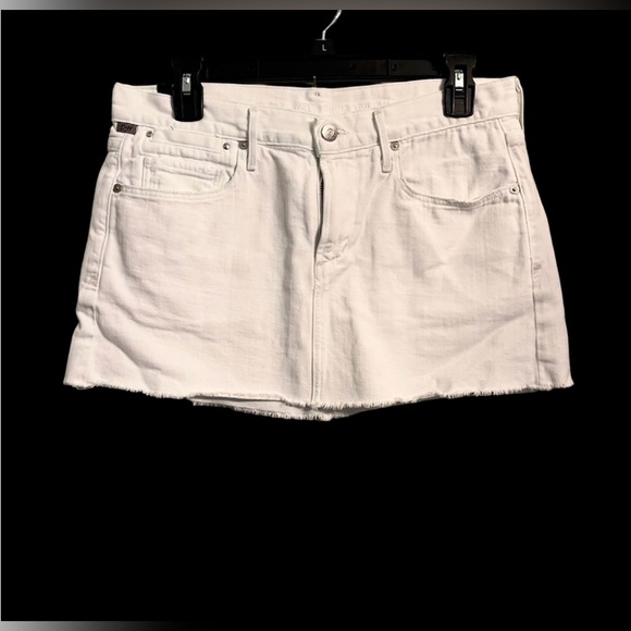 Citizens Of Humanity Dresses & Skirts - CITIZENS OF HUMANITY WHITE DISTRESSED DENIM
MINI SKIRT - SZ 27 - EUC